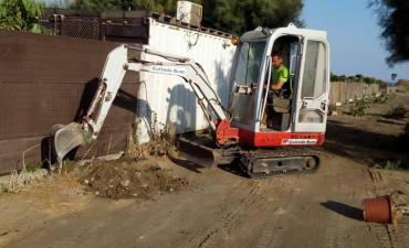 Empezamos los trabajos de repoblación arbórea, creación de pequeños rincones con encanto, con mucho mimo y cuidando cada detalle